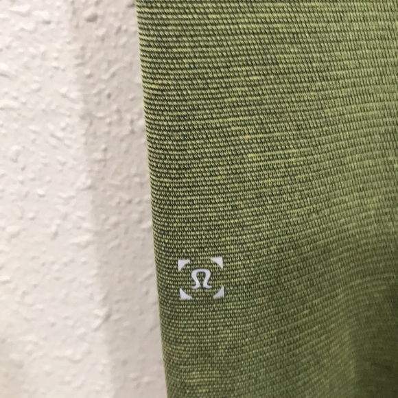Lululemon Athletica Static Stripe Green Short Sleeve T-Shirt size L - Picture 4 of 9